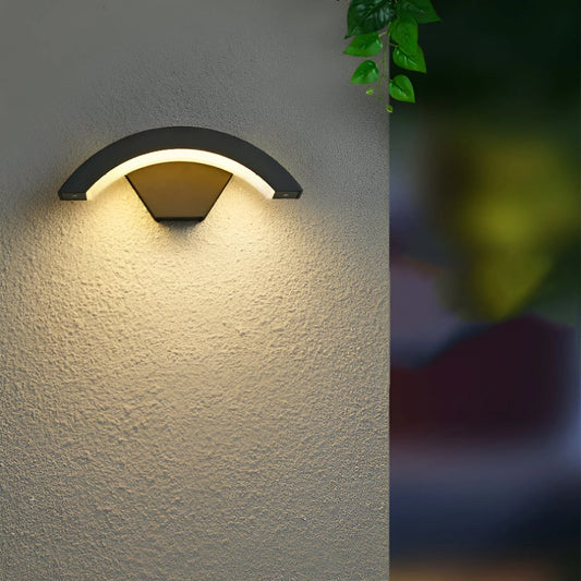 Outdoor Wall Light